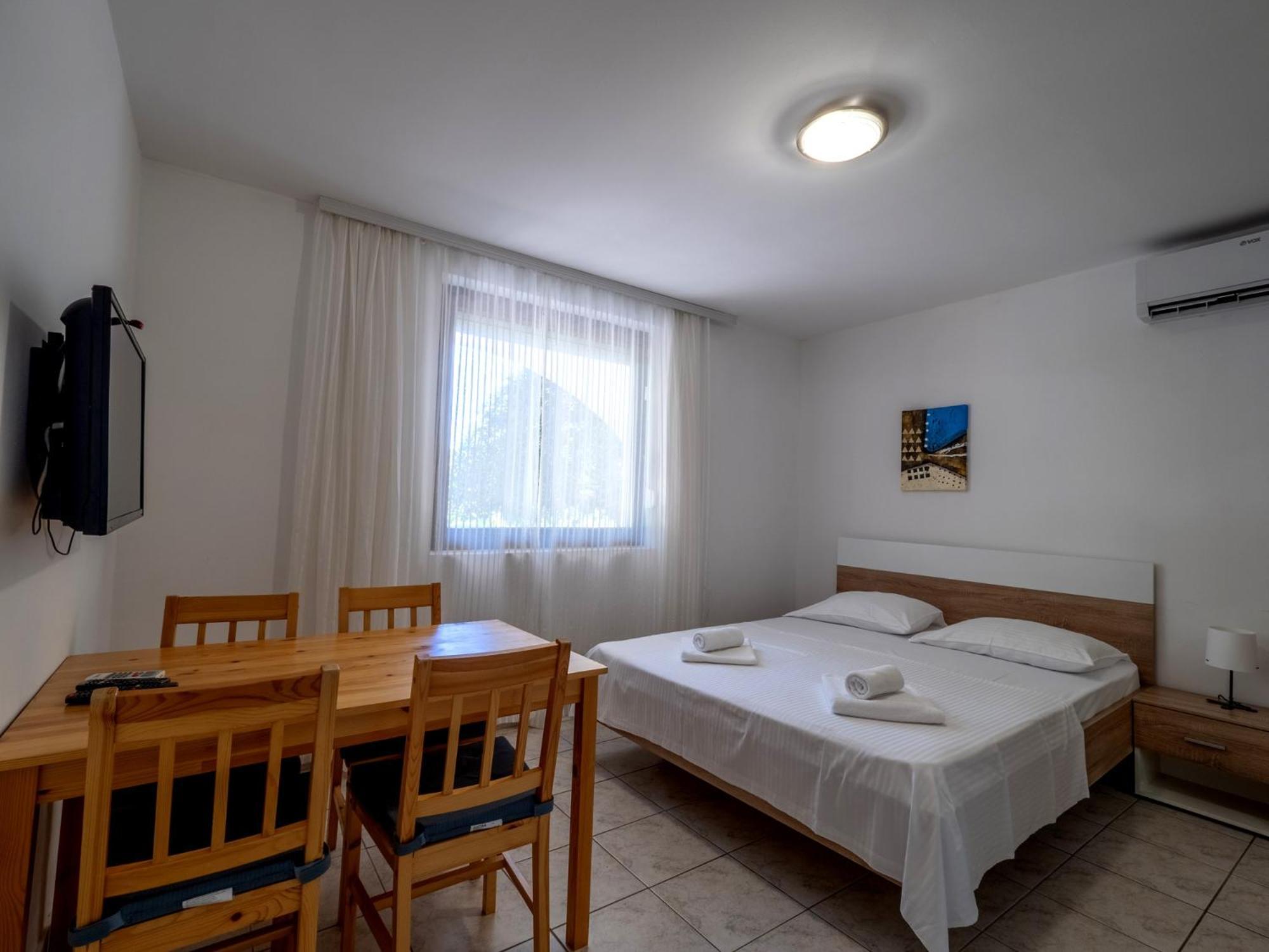 Apartments Bianca Baska  Bagian luar foto